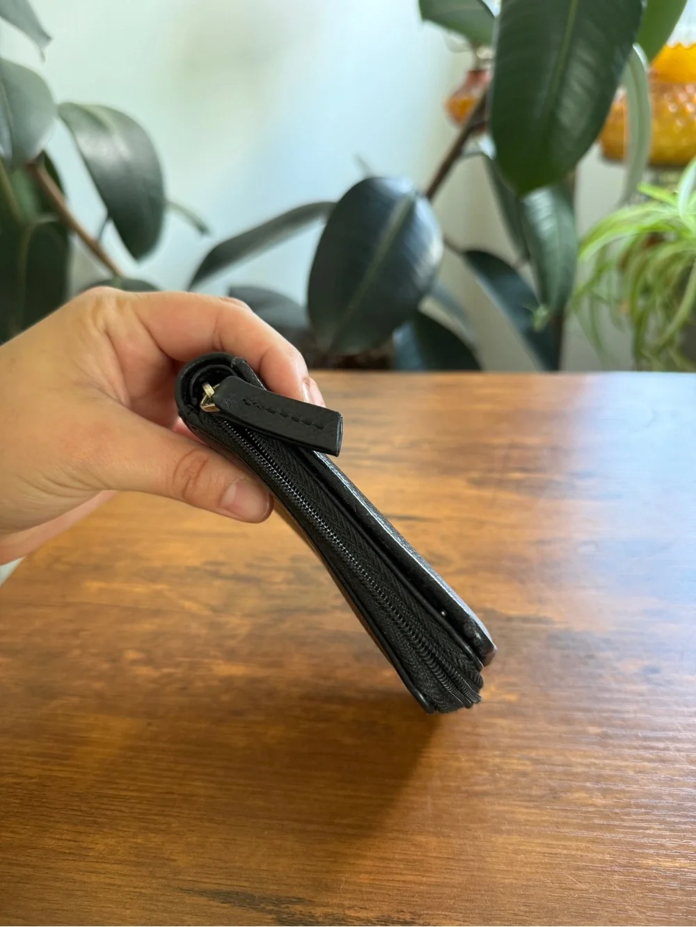 Black Leather Trifold Wallet with ID Window leather